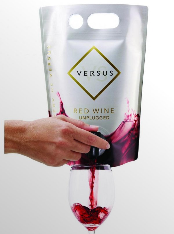 versus-wine-pouch