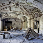 ruins-of-detroit_marchand-and-meffre_18