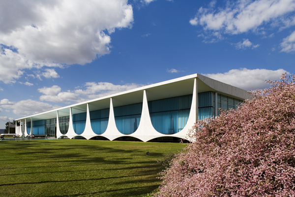 Palaucio da Alvorada by Oscar Niemeyer 3