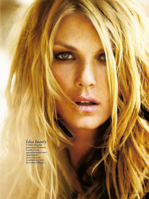 Angela Lindvall - Images Hot