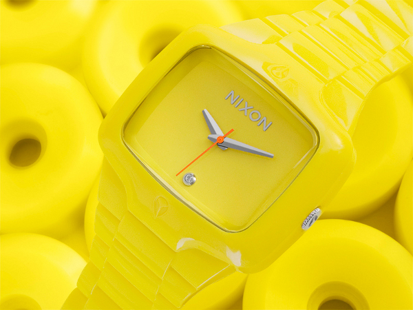 nixon-rubber-player_yellow_1 nixon-rubber-player_yellow_1