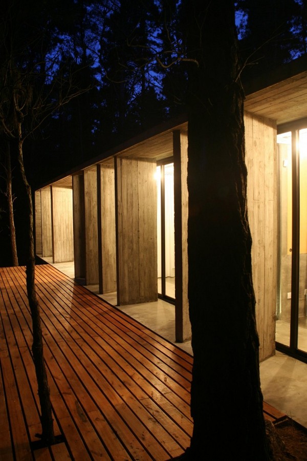 concrete-house-mar-azul-forest_BAK-architects_15 Concrete House in Mar Azul Forest