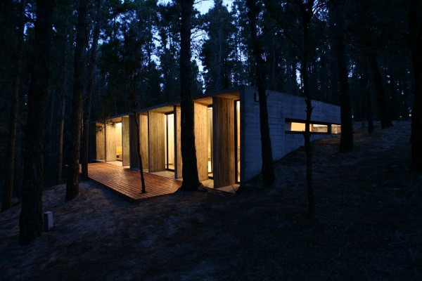 concrete-house-mar-azul-forest_BAK-architects_16 Concrete House in Mar Azul Forest