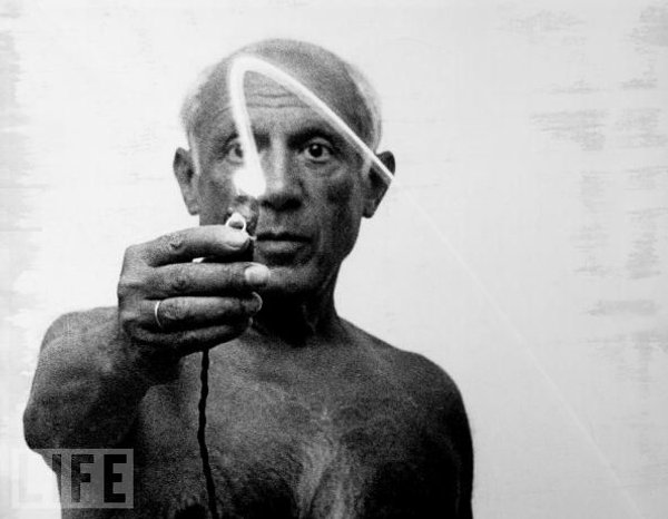 The great Pablo Picasso experimented with light painting in his later days