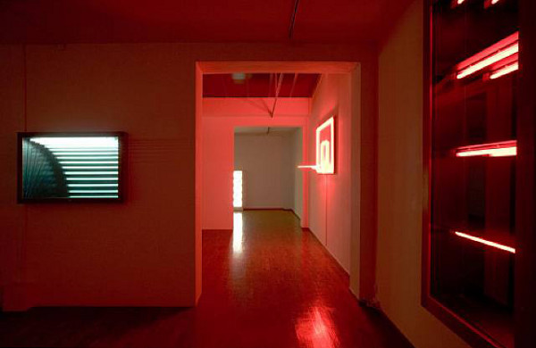 Light Sculptures by Iván Navarro 12