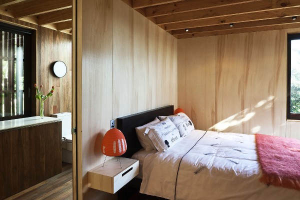 Pohutukawa Beach House by Herbst Architects 18