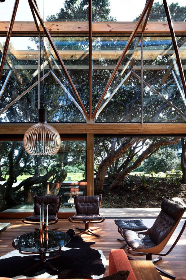 Pohutukawa Beach House by Herbst Architects 9