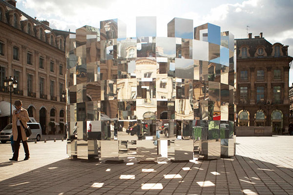 Ring-Mirror-Installation-by-Arnaud-Lapierre-1