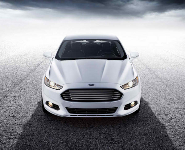 2013-Ford-Fusion-13.jpg