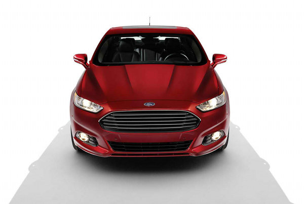 http://www.thecoolist.com/wp-content/uploads/2012/01/2013-Ford-Fusion-7.jpg