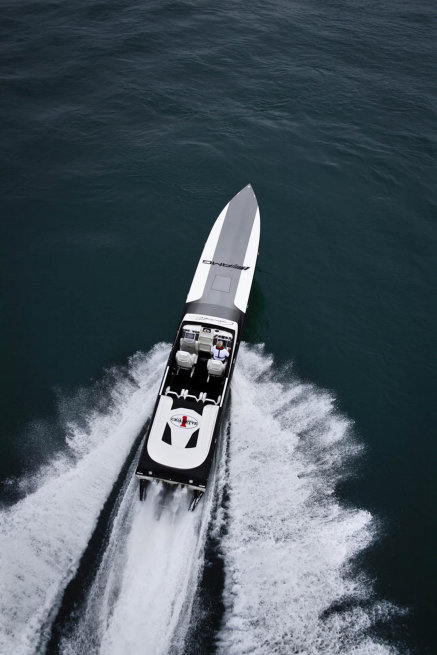 Mercedes amg marauder cigarette boat #5