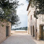 Le-Marche-Villa-photo-Hannes-Henz-yatzer-12