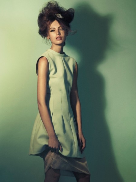mona-johannesson-by-peter-gehrke-for-elle-sweden-4