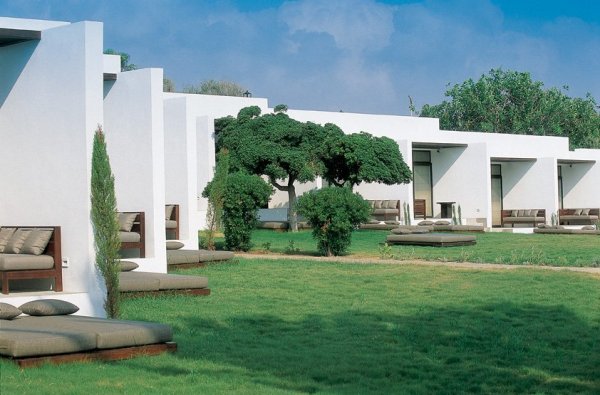 the almyra hotel in cyprus 2