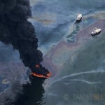 spill aerial photography by daniel beltra gulf of mexico oil rigs 6