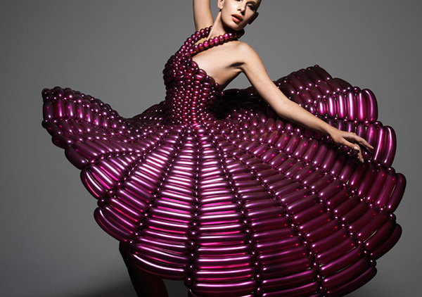 Balloon Dresses by Hosokai and Kawada 4