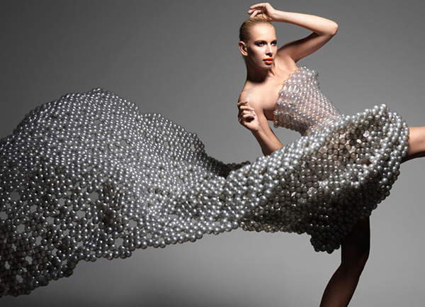 Balloon Dresses by Hosokai and Kawada 5