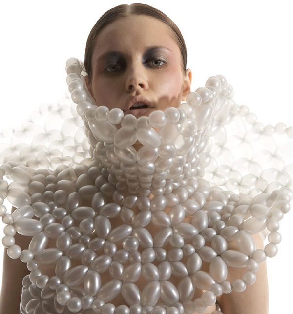 Balloon Dresses by Hosokai and Kawada 7