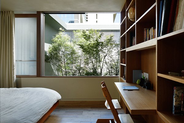 Optical Glass House by Nakamura and NAP 11
