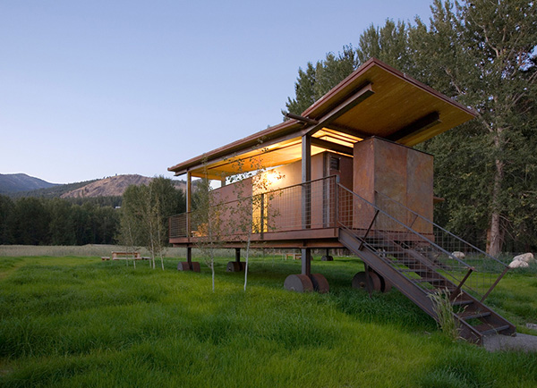 Rolling Huts by OSKA Architects 1
