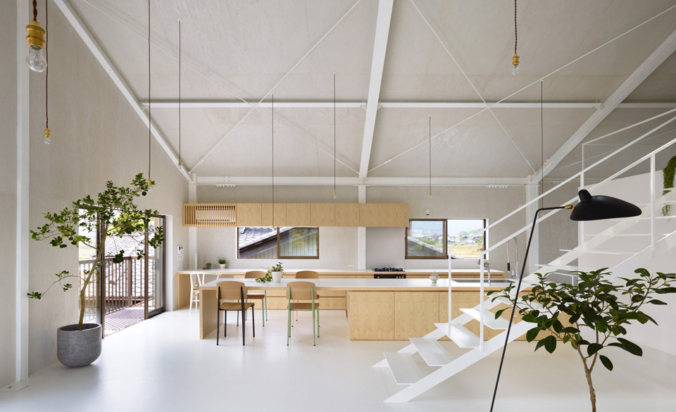 Airhouse Design Office Turn an Old Warehouse Into a Modern Family Home ...
