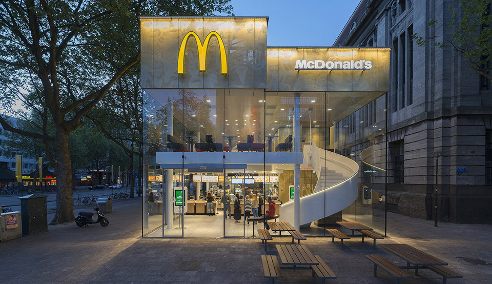 Contemporary-McDonalds-by-Mei-Architects