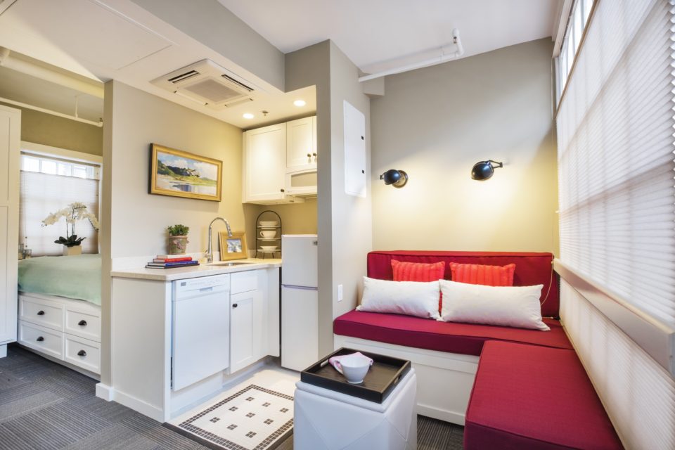 Mall Life - micro apartment