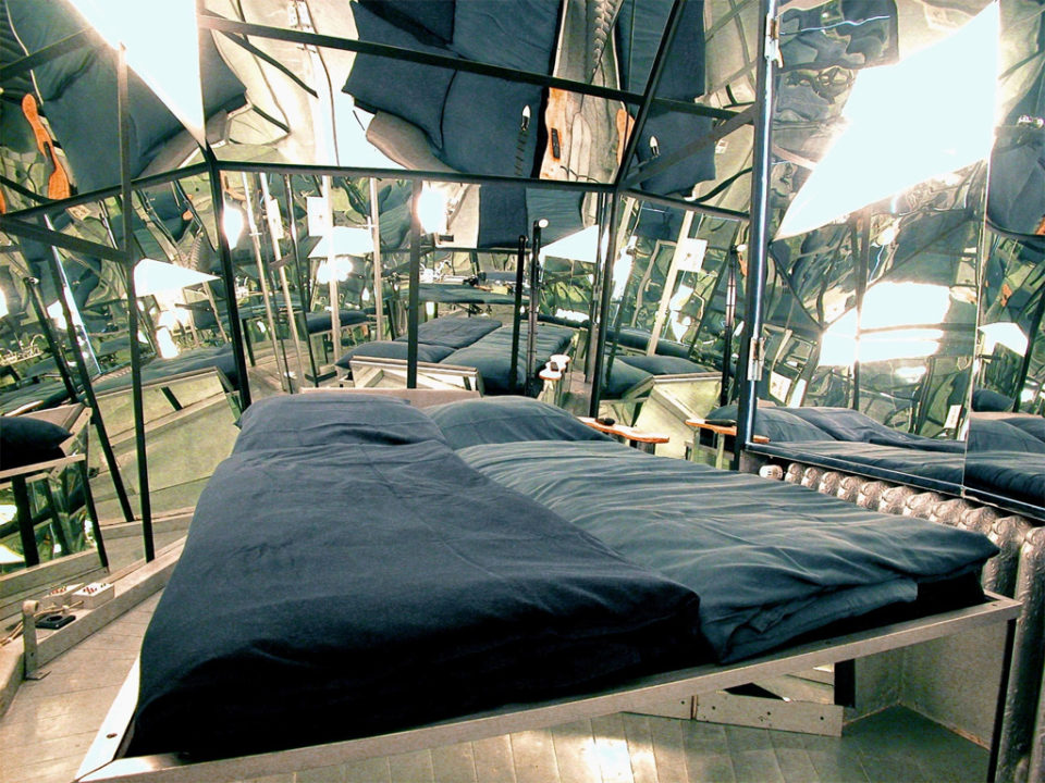 via hotelyouwant.com