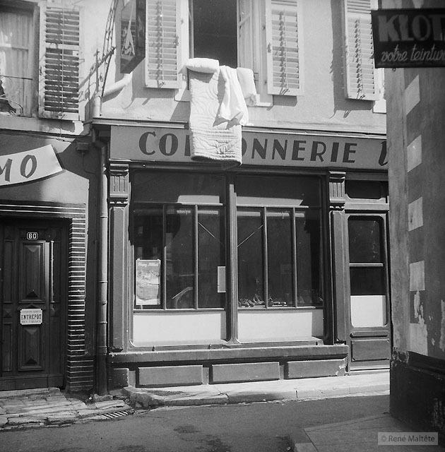Bullshit – René Maltête street photograph
