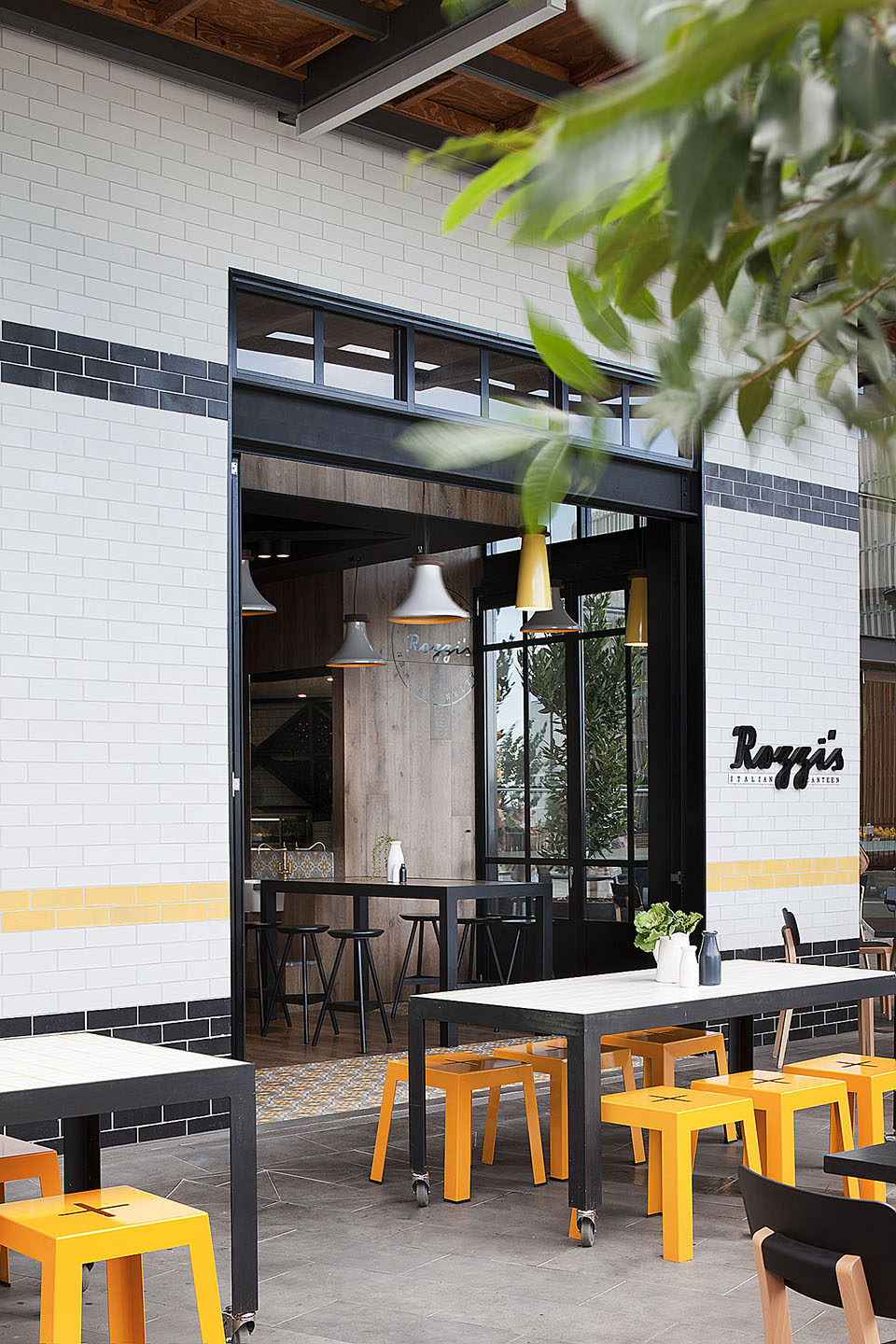 Rozzi’s Italian Canteen by Mim Design - Photography by Shannon McGrath  (4)