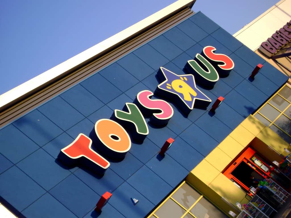 Toys”R”Us - famous brand fact